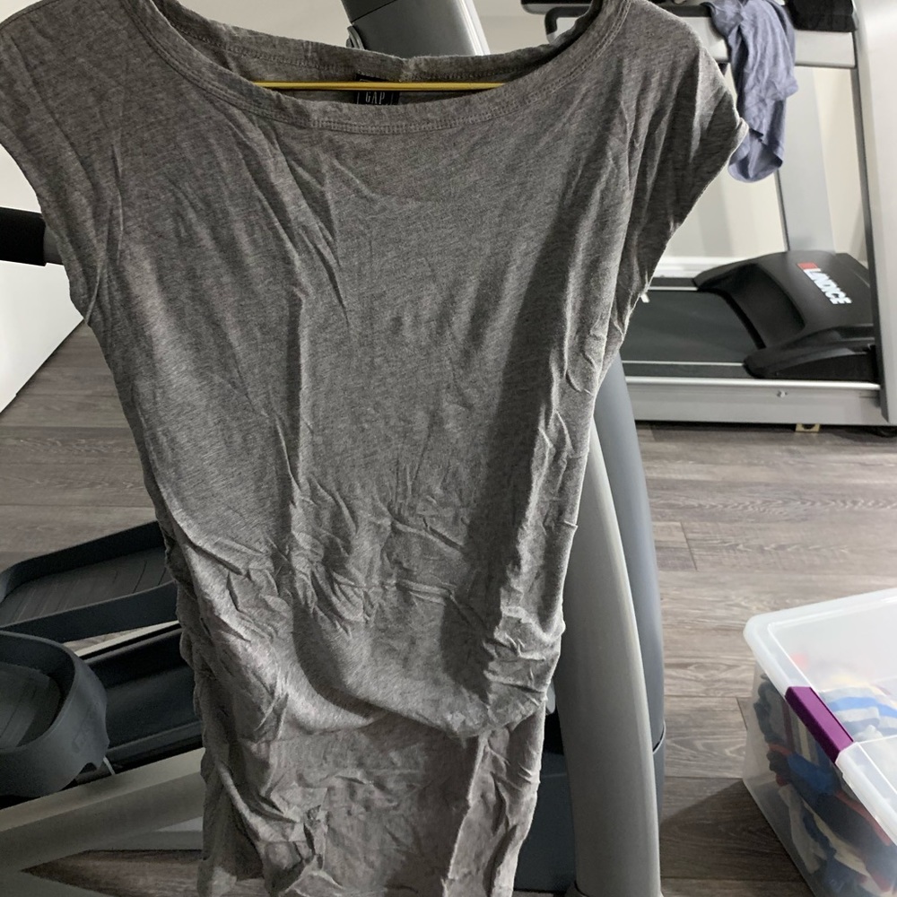 Gap maternity knit gray dress